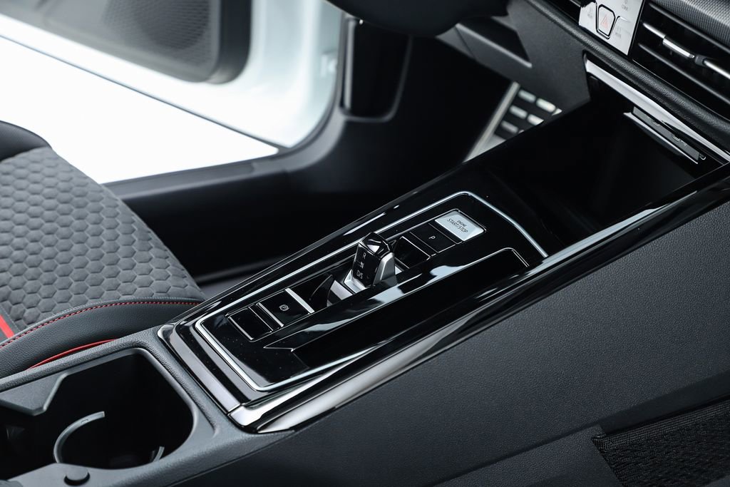 New 2025 Volkswagen GTI SE image 71