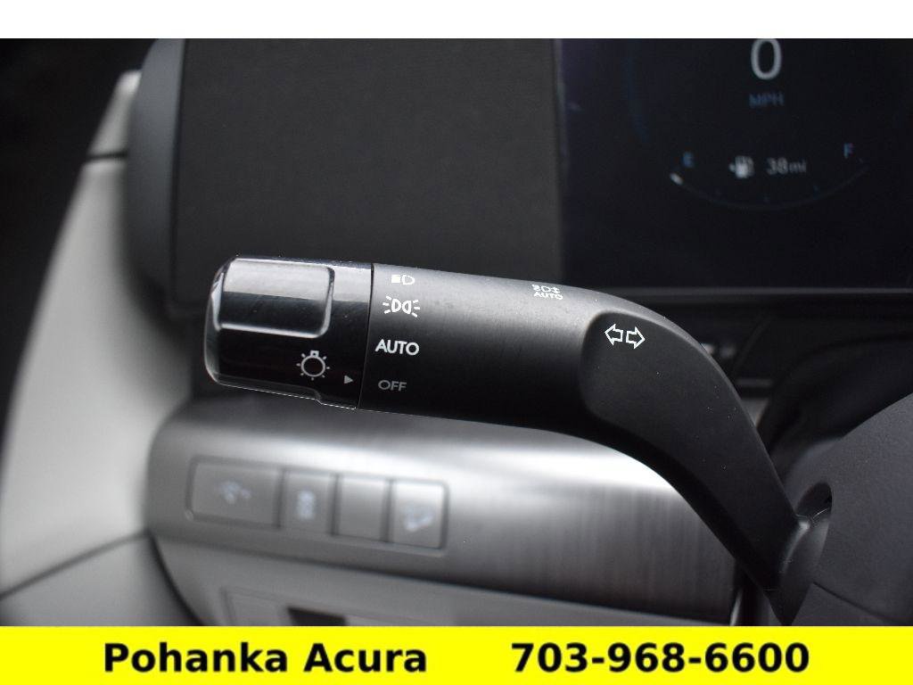 Used 2024 Hyundai Kona Limited image 10