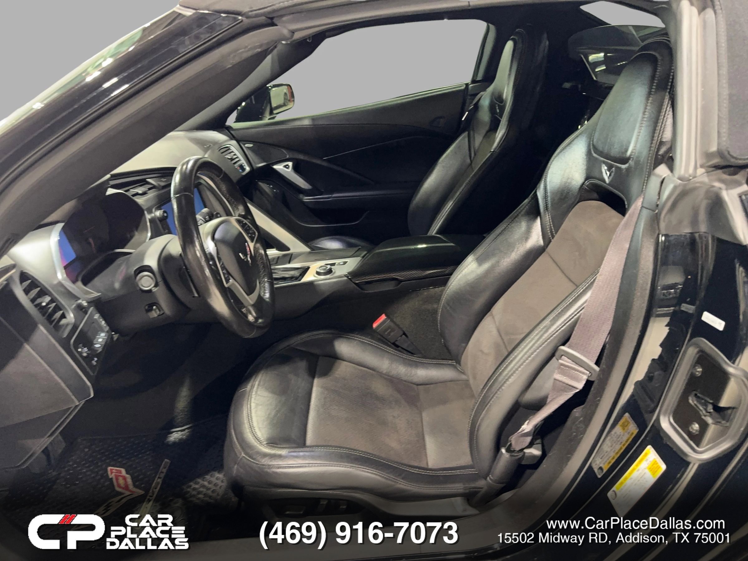 Used 2015 Chevrolet Corvette Stingray 2LT w/ 2LT Preferred Equipment Group image 21