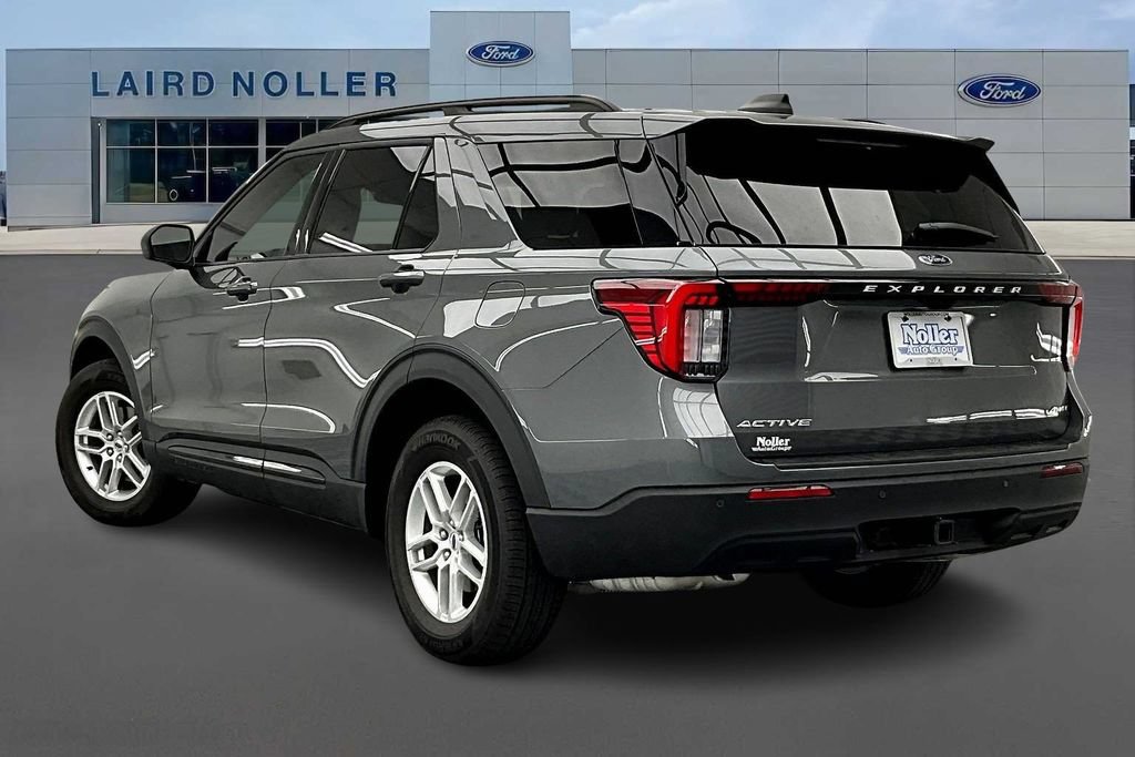 New 2026 Ford Explorer Active AWD/4WD image 3