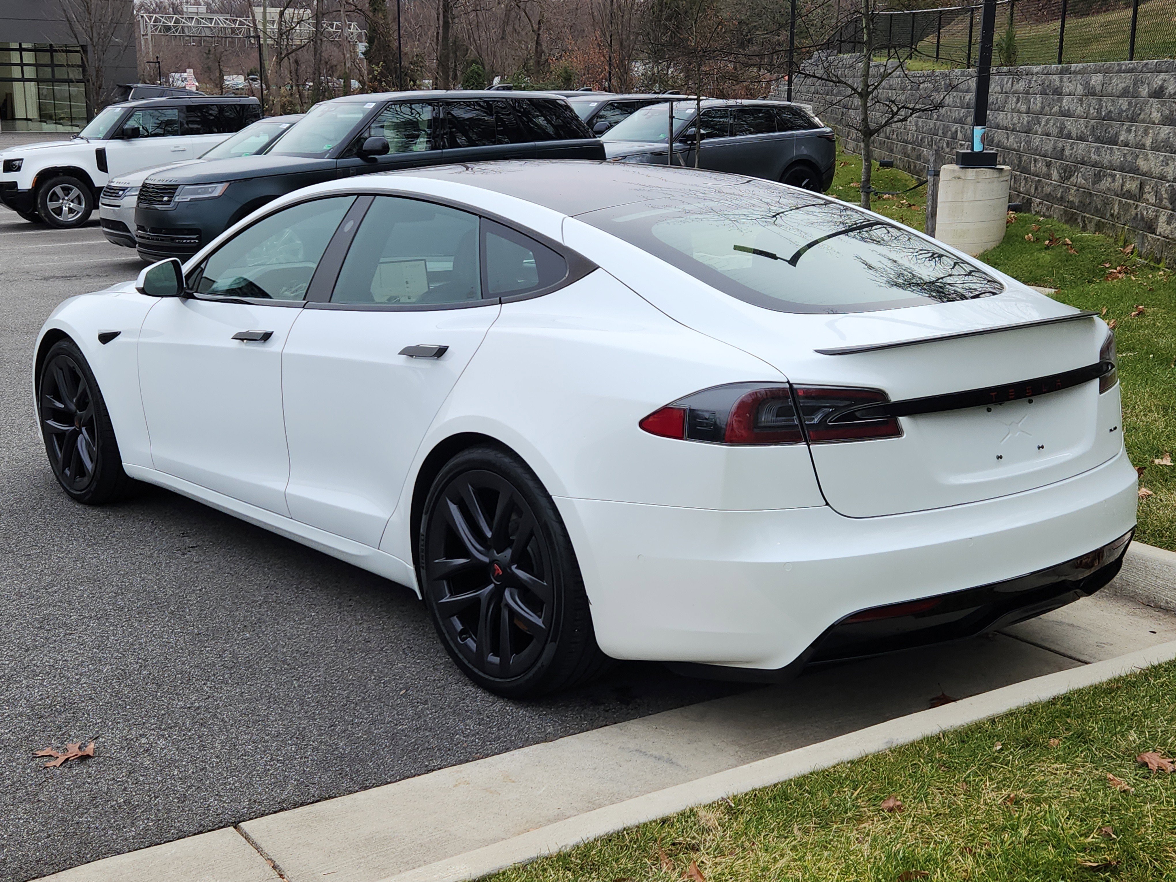Used 2021 Tesla Model S Plaid image 12