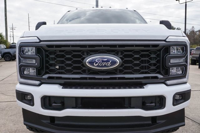 Used 2023 Ford F250 XL w/ STX Appearance Package image 11