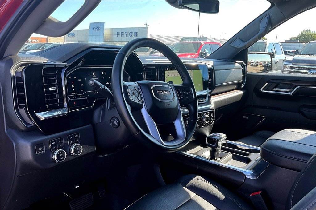Used 2023 GMC Sierra 1500 SLT w/ SLT Premium Package AWD/4WD image 13