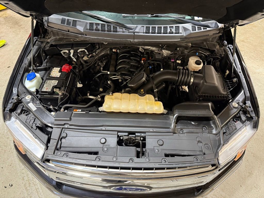 Used 2019 Ford F150 XLT w/ Equipment Group 302A Luxury AWD/4WD image 26