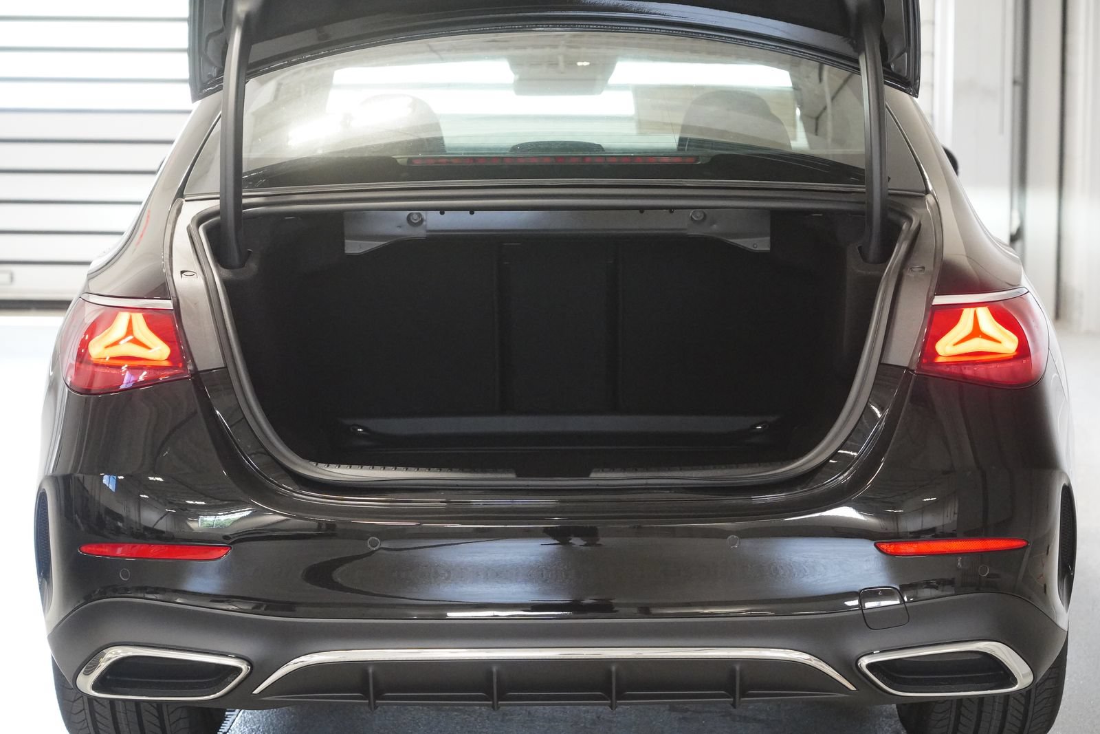 New 2027 Mercedes-Benz E 350 4MATIC Sedan image 32