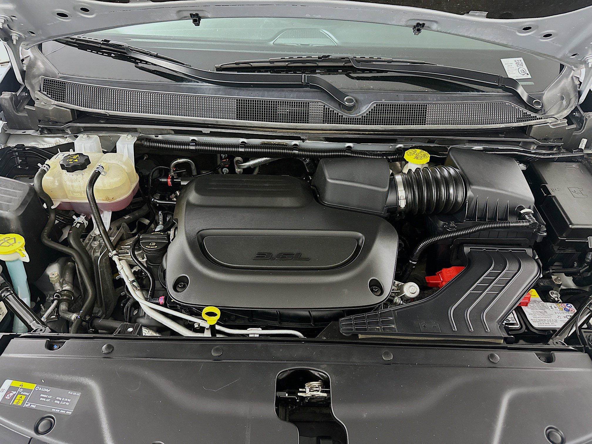 Used 2023 Chrysler Pacifica Touring-L image 34