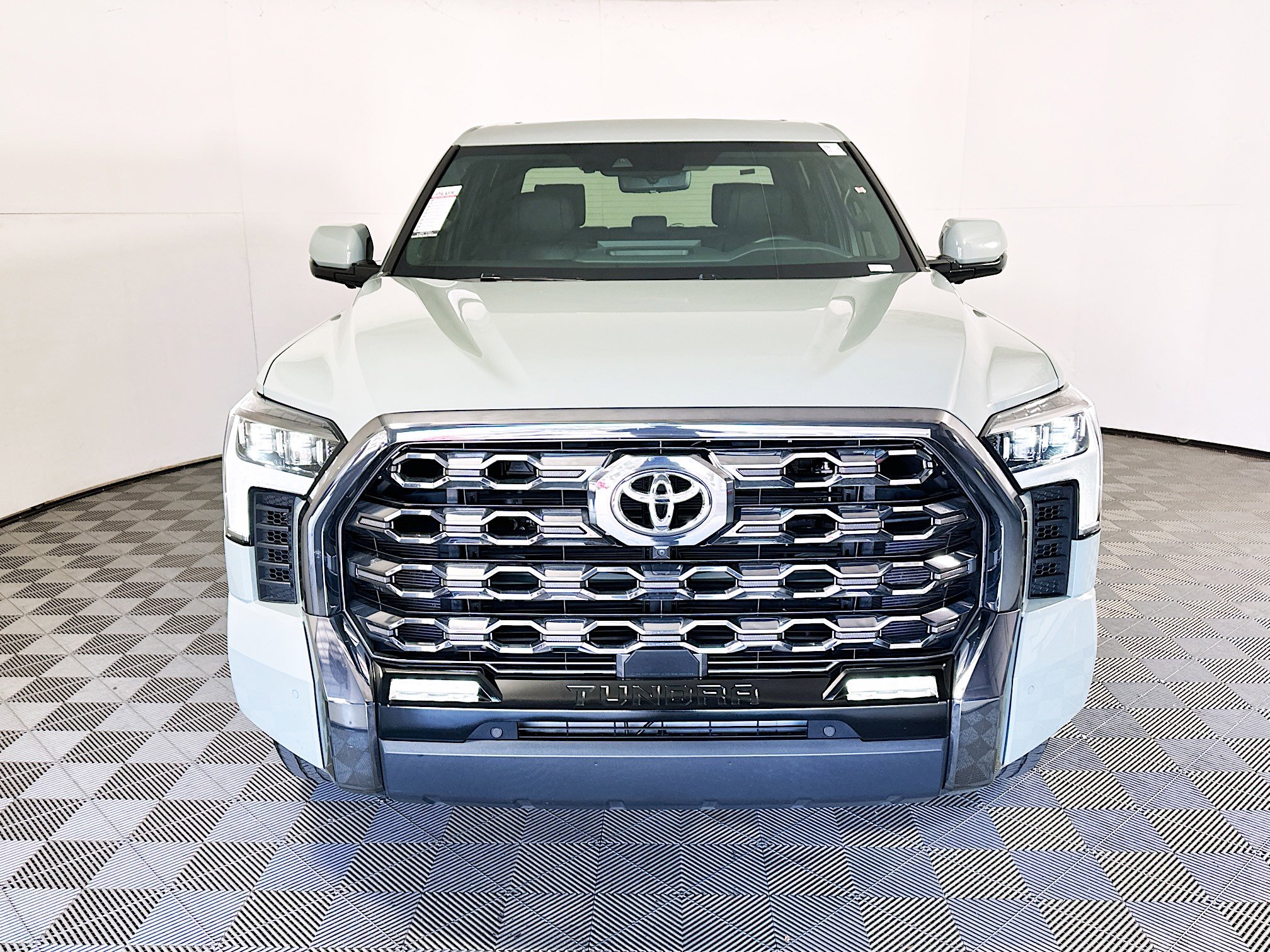 Used 2024 Toyota Tundra Platinum image 8