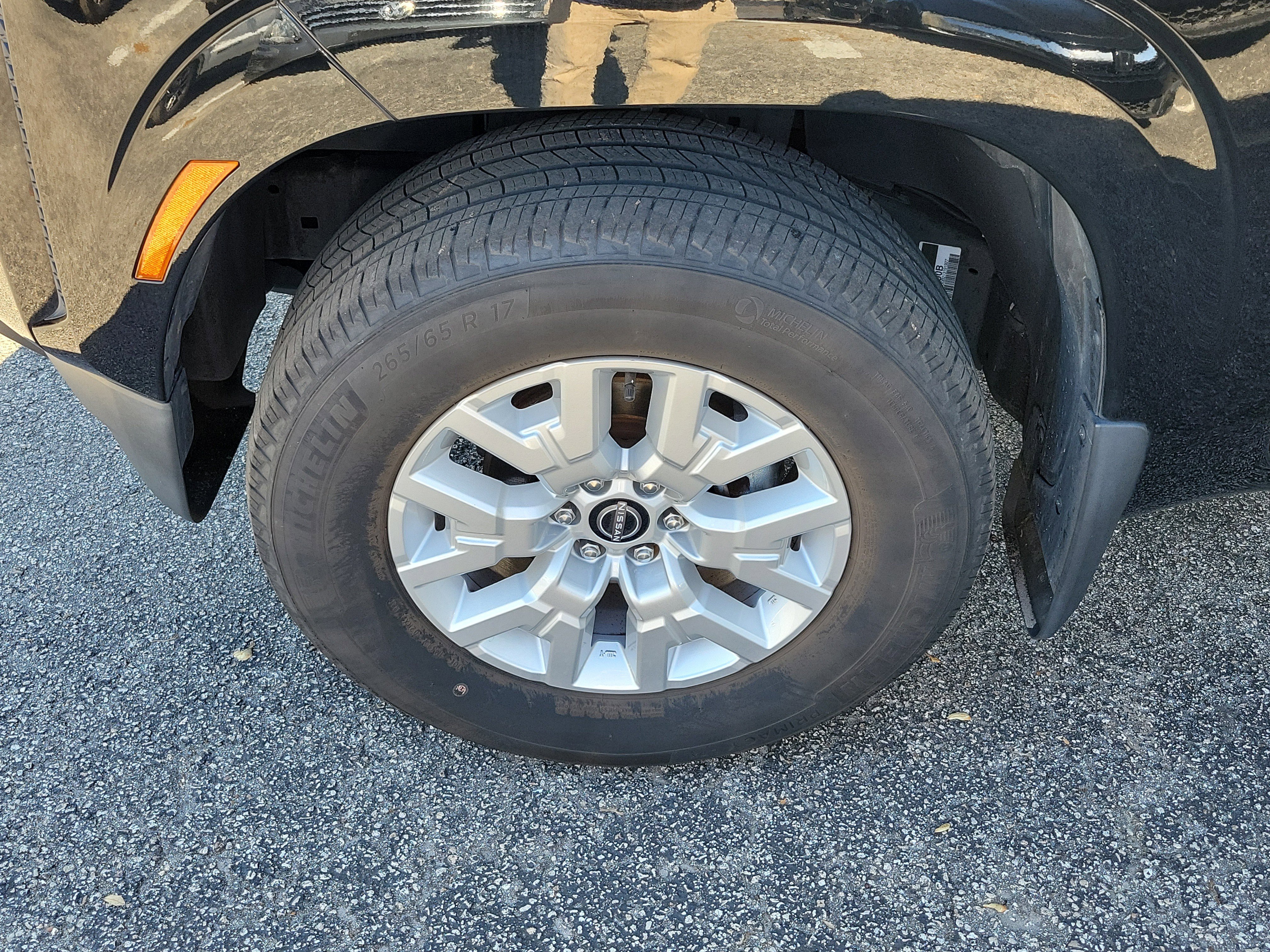 Used 2022 Nissan Frontier SV RWD image 36