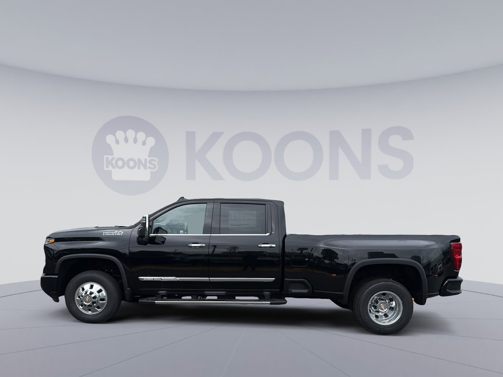 New 2026 Chevrolet Silverado 3500 High Country w/ Technology Package AWD/4WD image 2