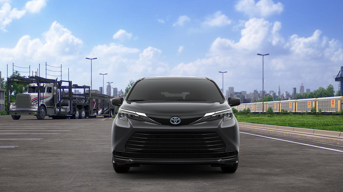 New 2025 Toyota Sienna LE image 17