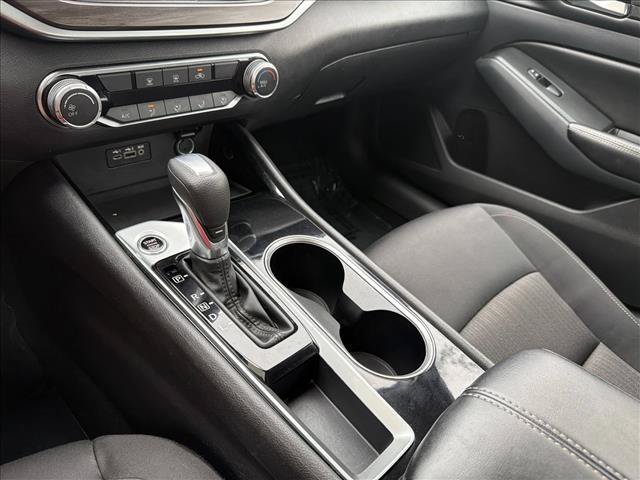 Used 2024 Nissan Altima 2.5 SV FWD image 20