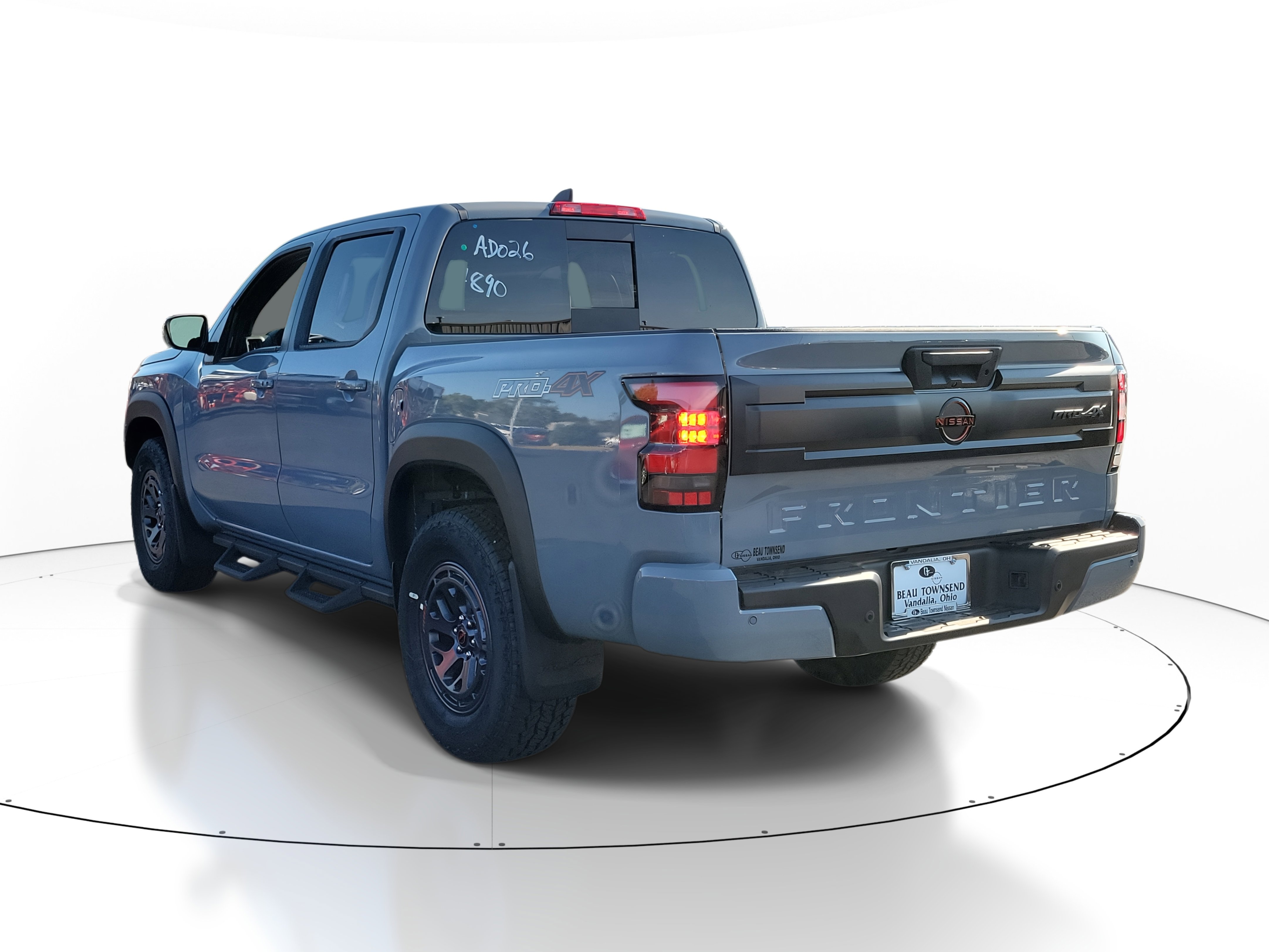 New 2025 Nissan Frontier PRO-4X AWD/4WD image 3