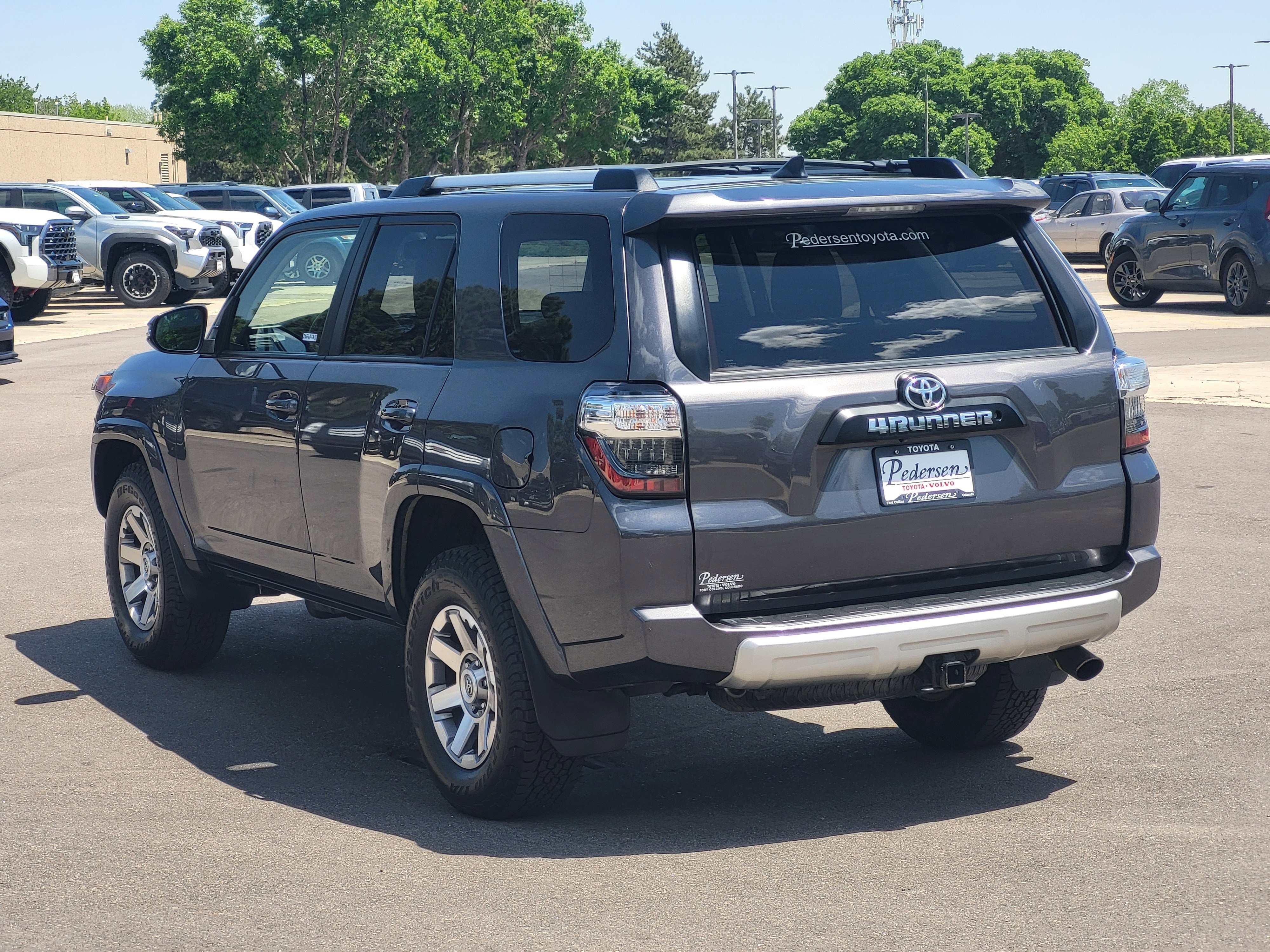 Used 2016 Toyota 4Runner Trail Premium w/ Convenience Package AWD/4WD image 3
