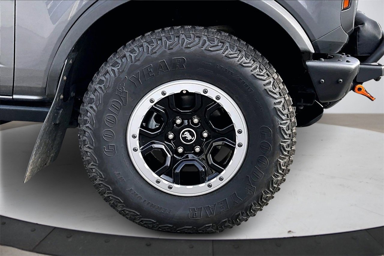 Used 2023 Ford Bronco Badlands w/ Sasquatch Package image 33