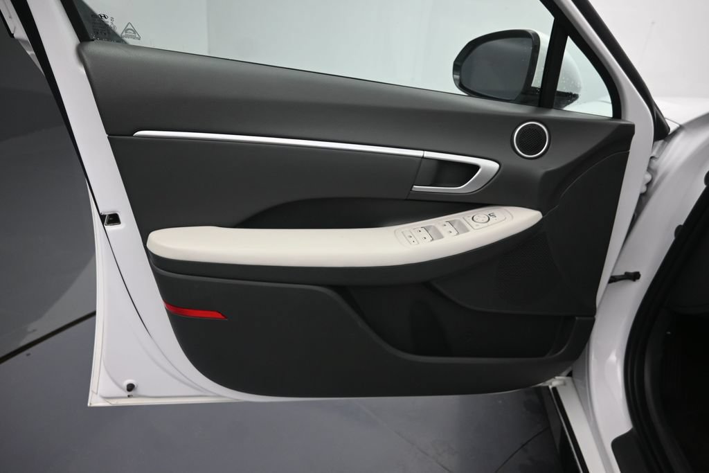 Used 2025 Hyundai Sonata SEL FWD image 10