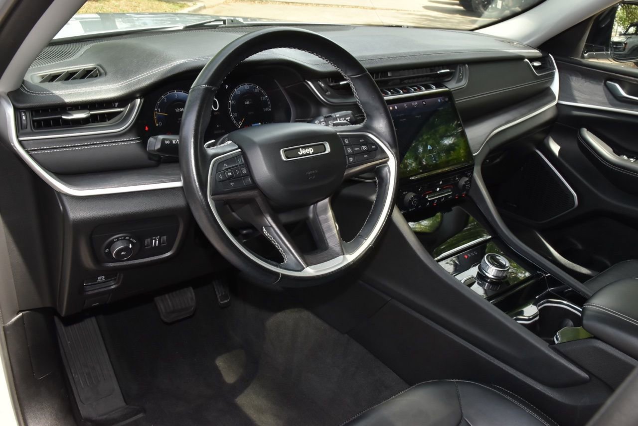 Used 2021 Jeep Grand Cherokee L Limited AWD/4WD image 35