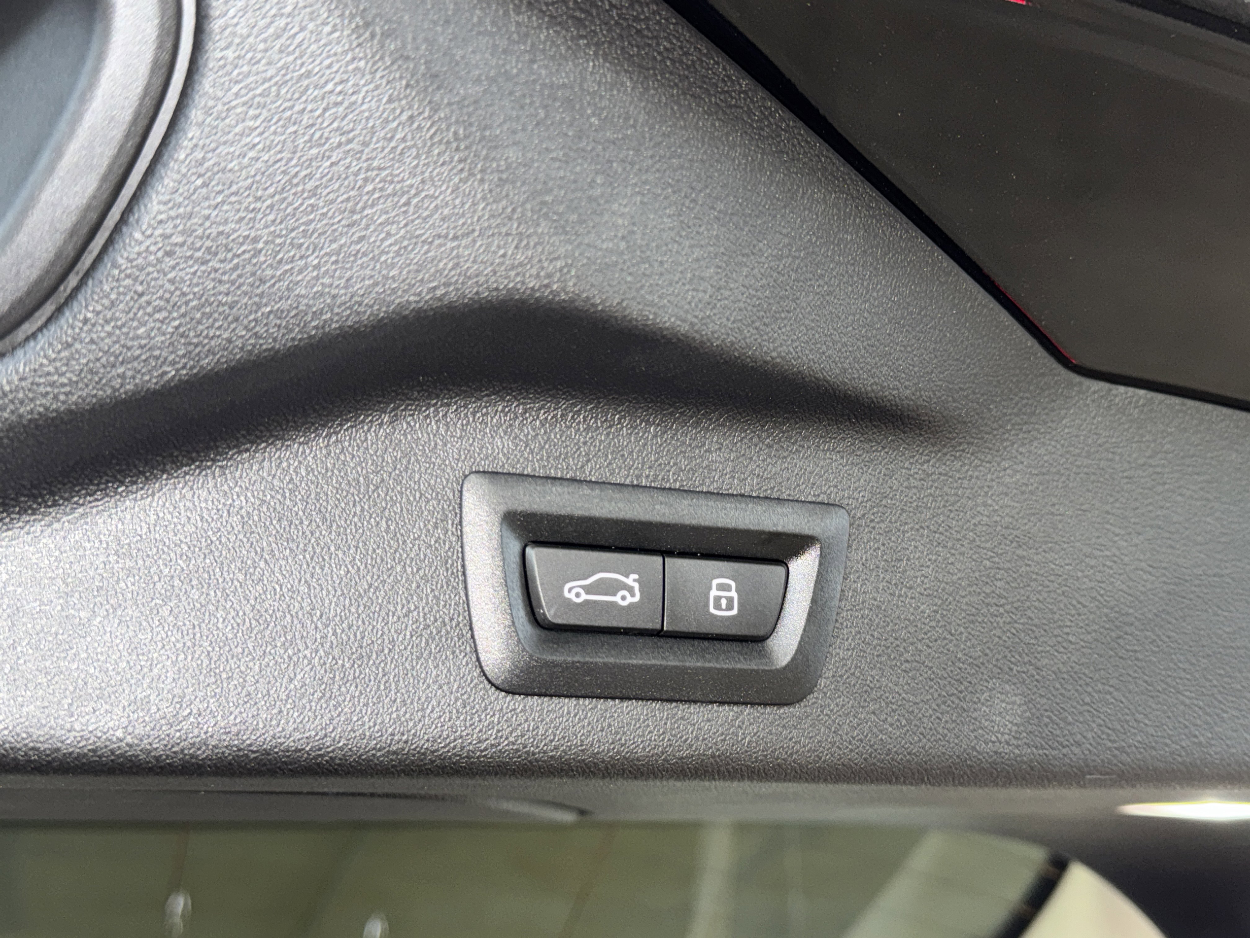 Certified 2025 BMW X7 xDrive40i image 15