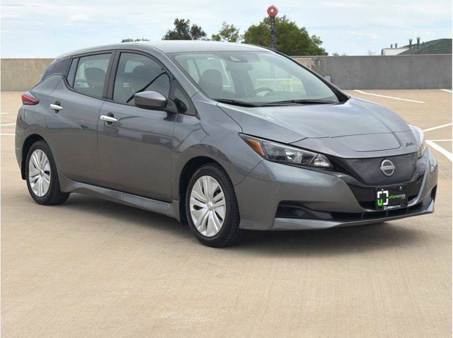 Used 2025 Nissan Leaf S FWD image 30