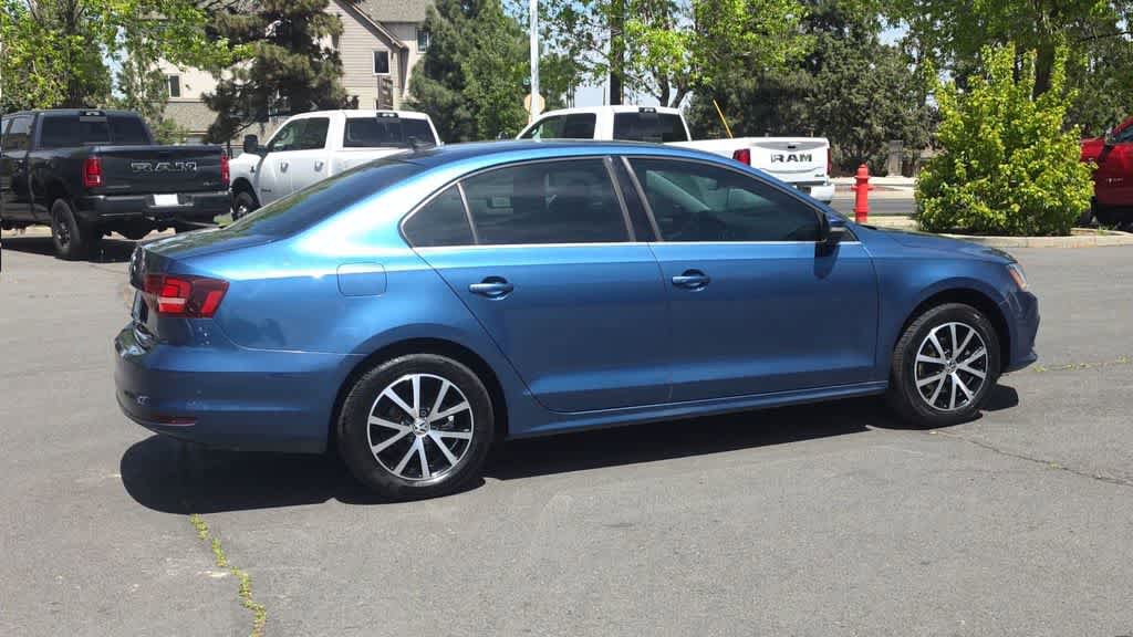 Used 2017 Volkswagen Jetta SE FWD image 9