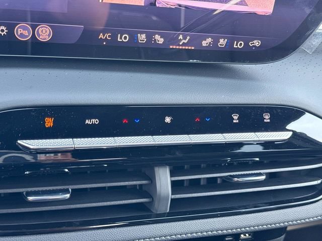New 2027 Buick Enclave Avenir w/ LPO, Illumination Package FWD image 32