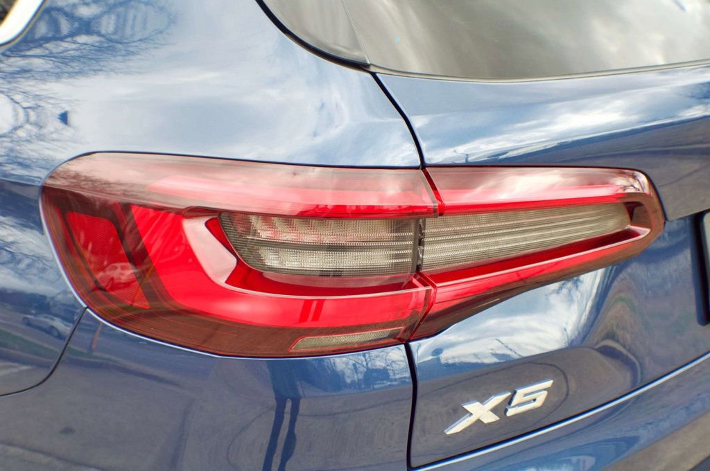 Used 2022 BMW X5 xDrive45e image 15