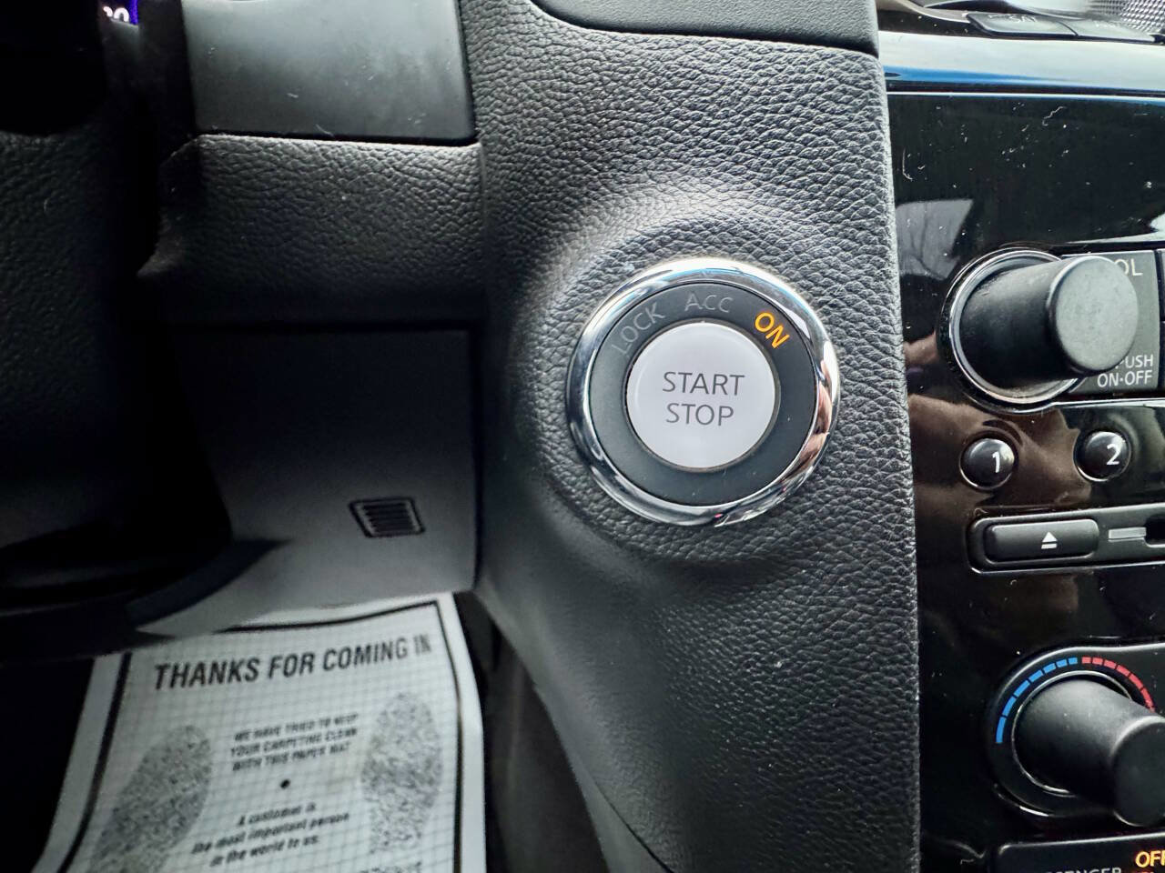 Used 2010 INFINITI FX35 AWD w/ Navigation Pkg image 28