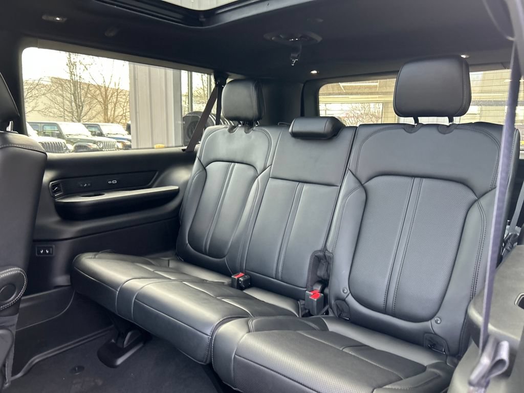 New 2026 Jeep Grand Wagoneer L Limited AWD/4WD image 31