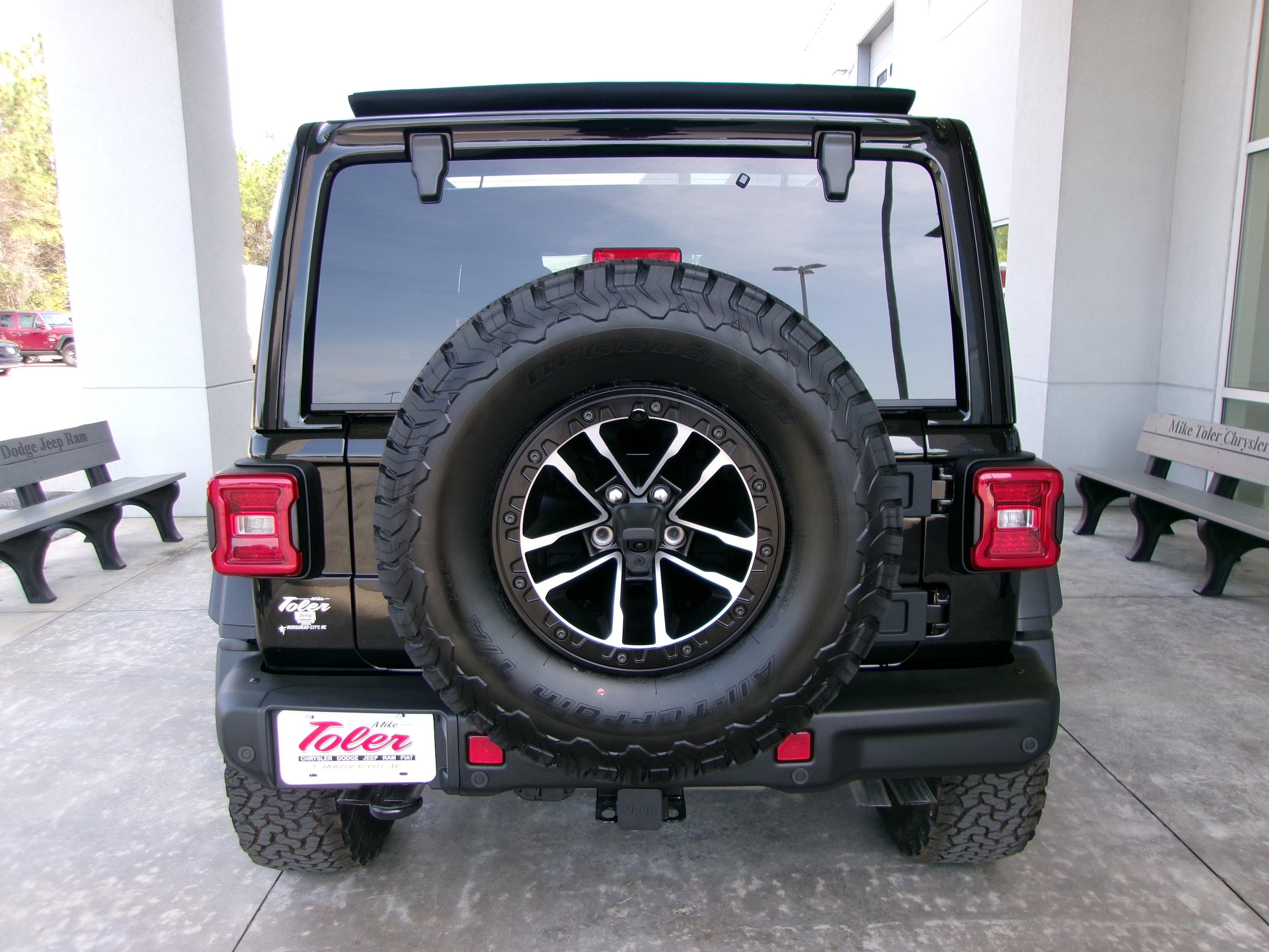 New 2026 Jeep Wrangler Unlimited Rubicon 392 image 24