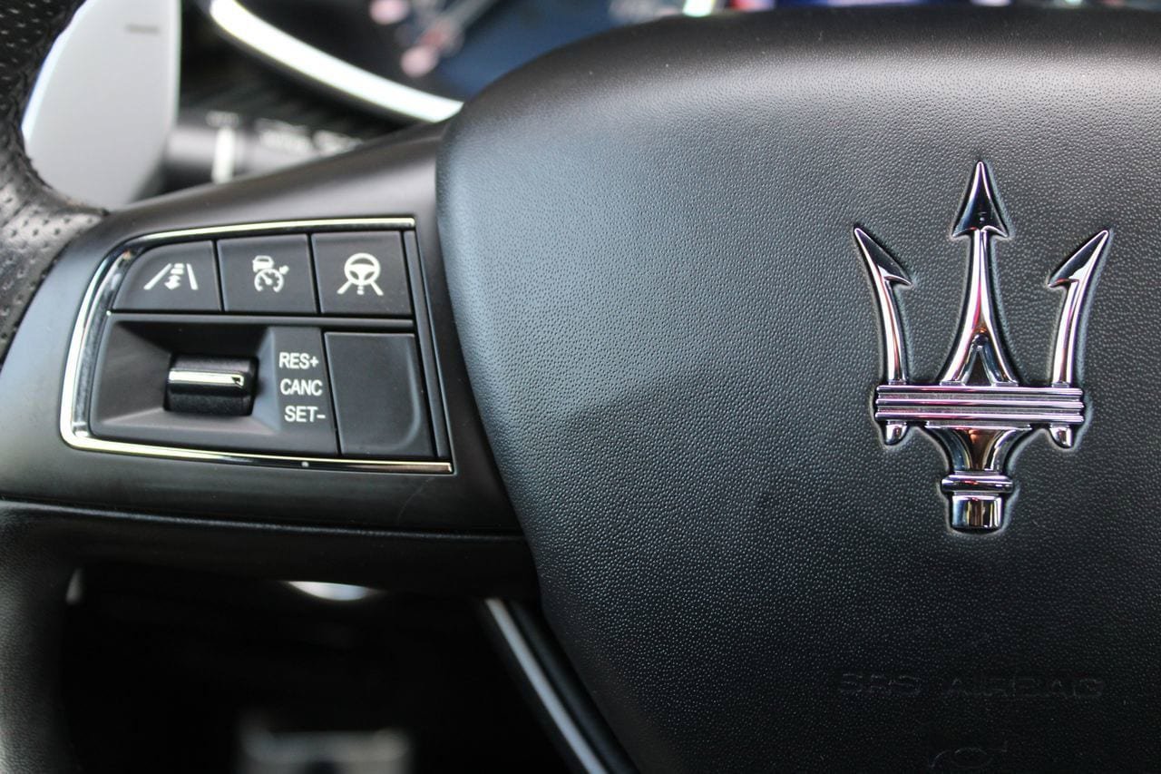Used 2020 Maserati Quattroporte S GranSport Q4 AWD/4WD image 36