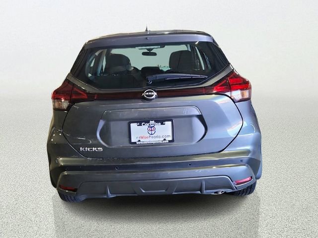 Used 2025 Nissan Kicks Play S FWD image 3