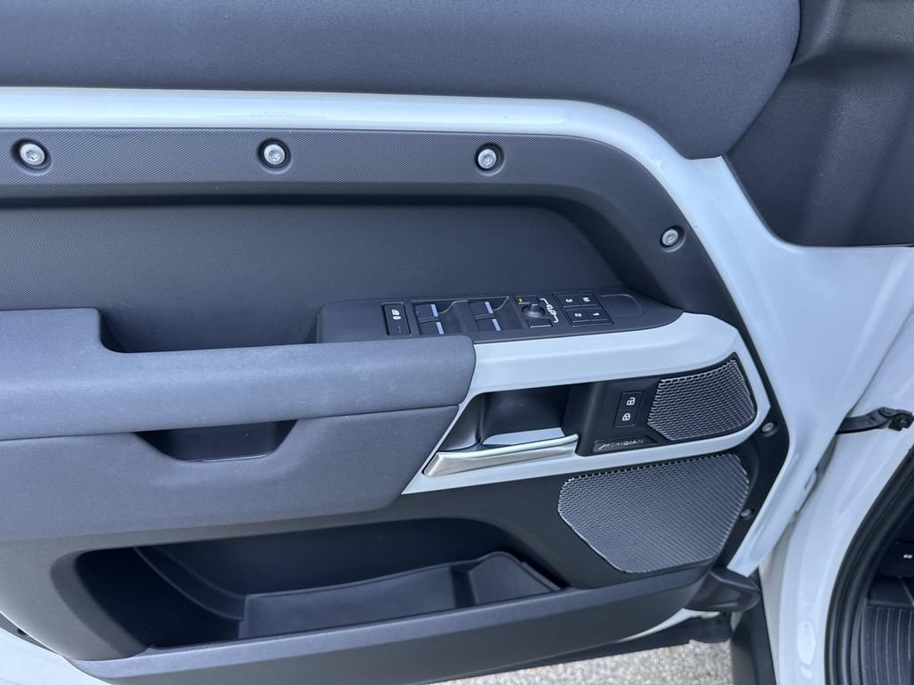 Certified 2023 Land Rover Defender 110 S AWD/4WD image 17
