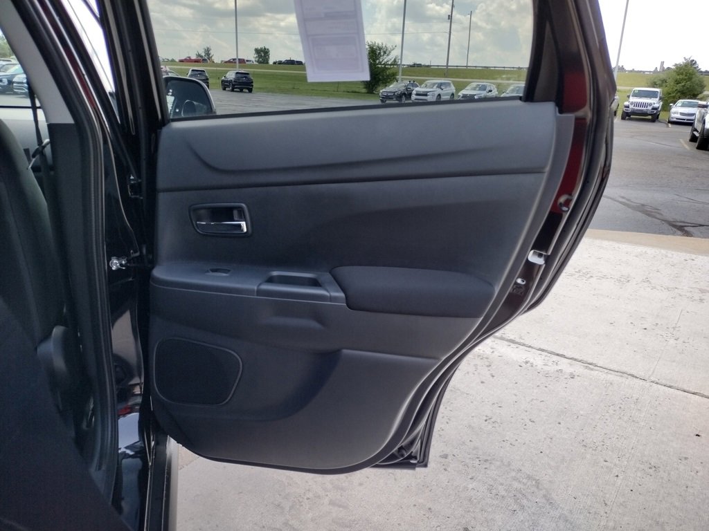 New 2025 Mitsubishi Outlander Sport LE image 27