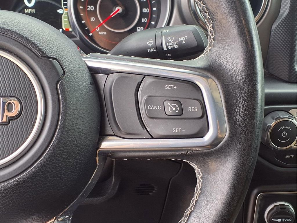 Used 2022 Jeep Gladiator Rubicon w/ Cold Weather Group image 6