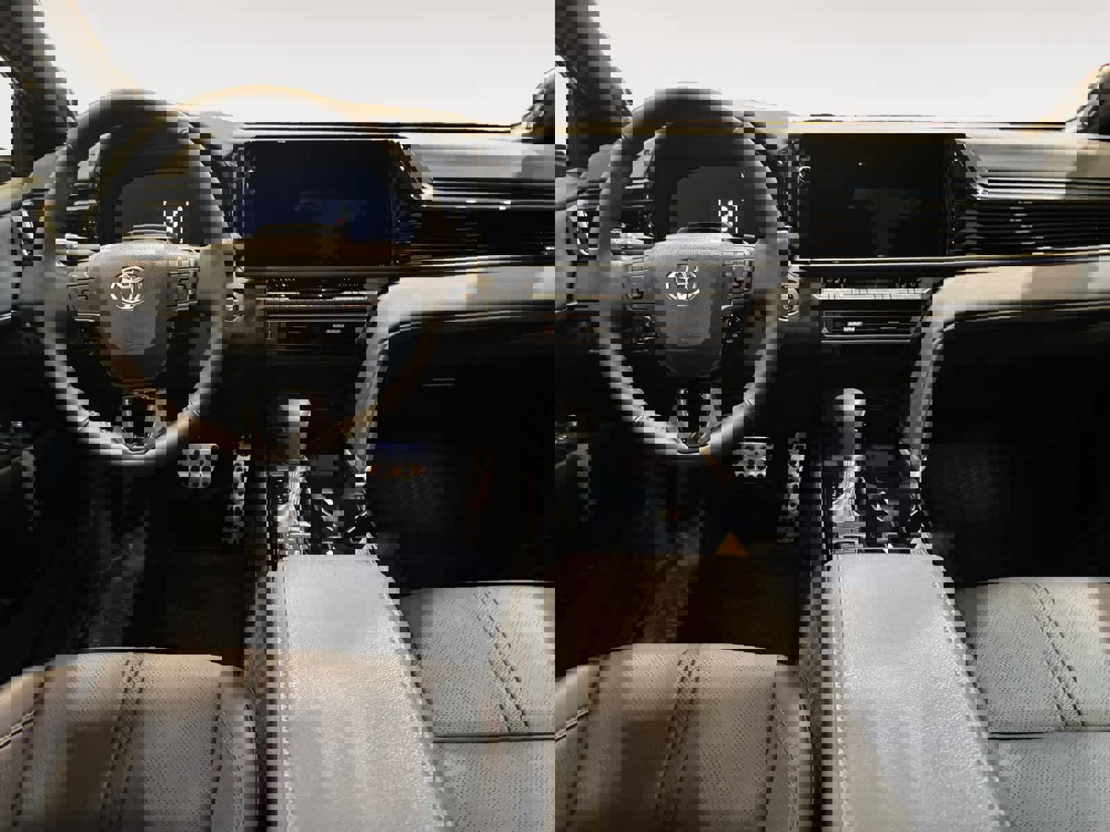 Used 2026 Toyota Camry XSE w/ Premium Plus Package image 11