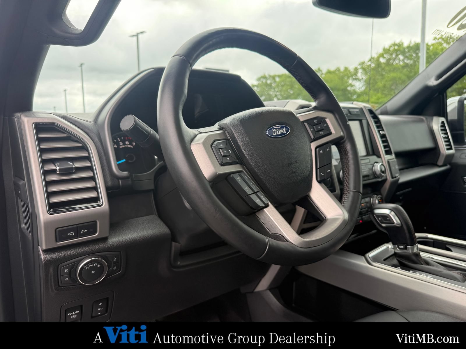 Used 2020 Ford F150 Platinum w/ Equipment Group 701A Luxury AWD/4WD image 17