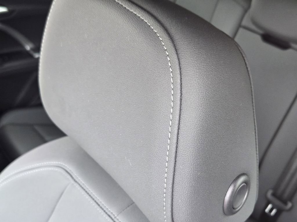 Certified 2025 Audi Q5 Premium Plus w/ Premium Plus image 17