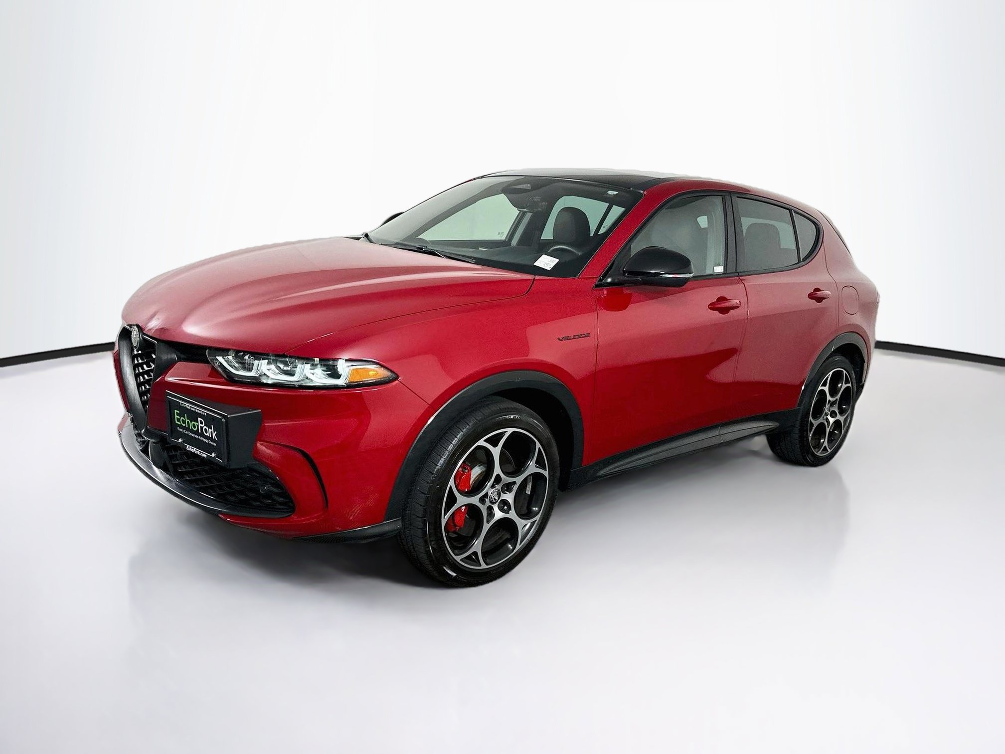 Used 2024 Alfa Romeo Tonale Veloce AWD/4WD image 3