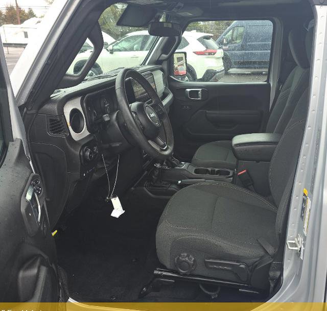 Used 2024 Jeep Wrangler Unlimited w/ Convenience Group image 10