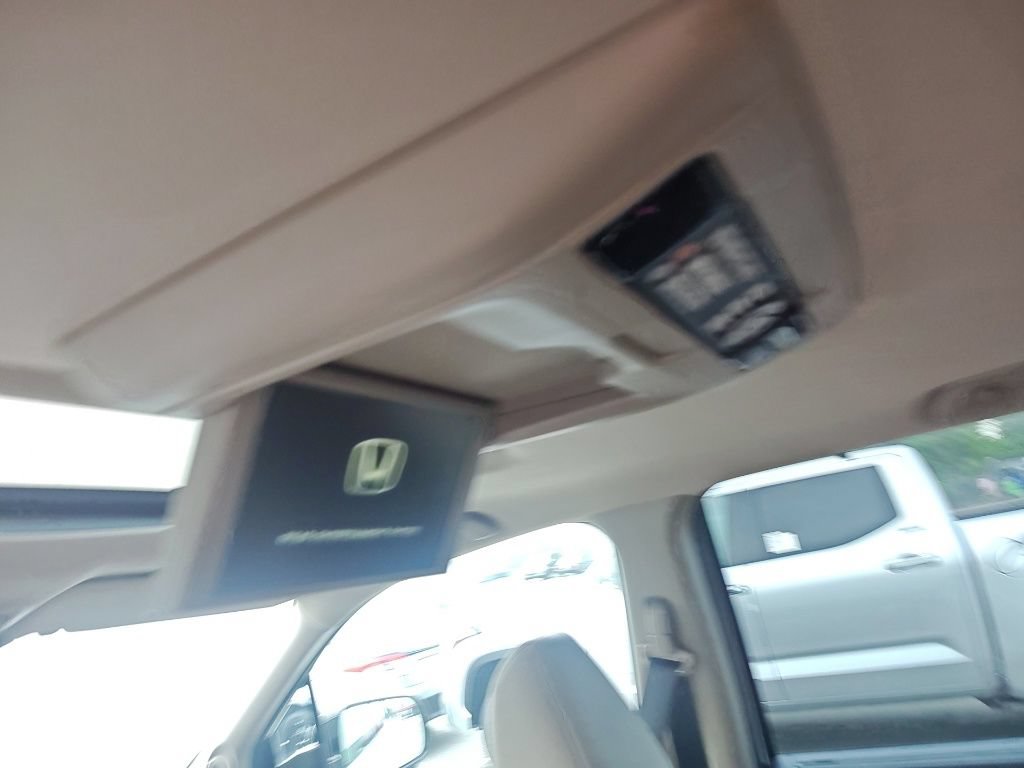 Used 2016 Honda Pilot Touring image 12
