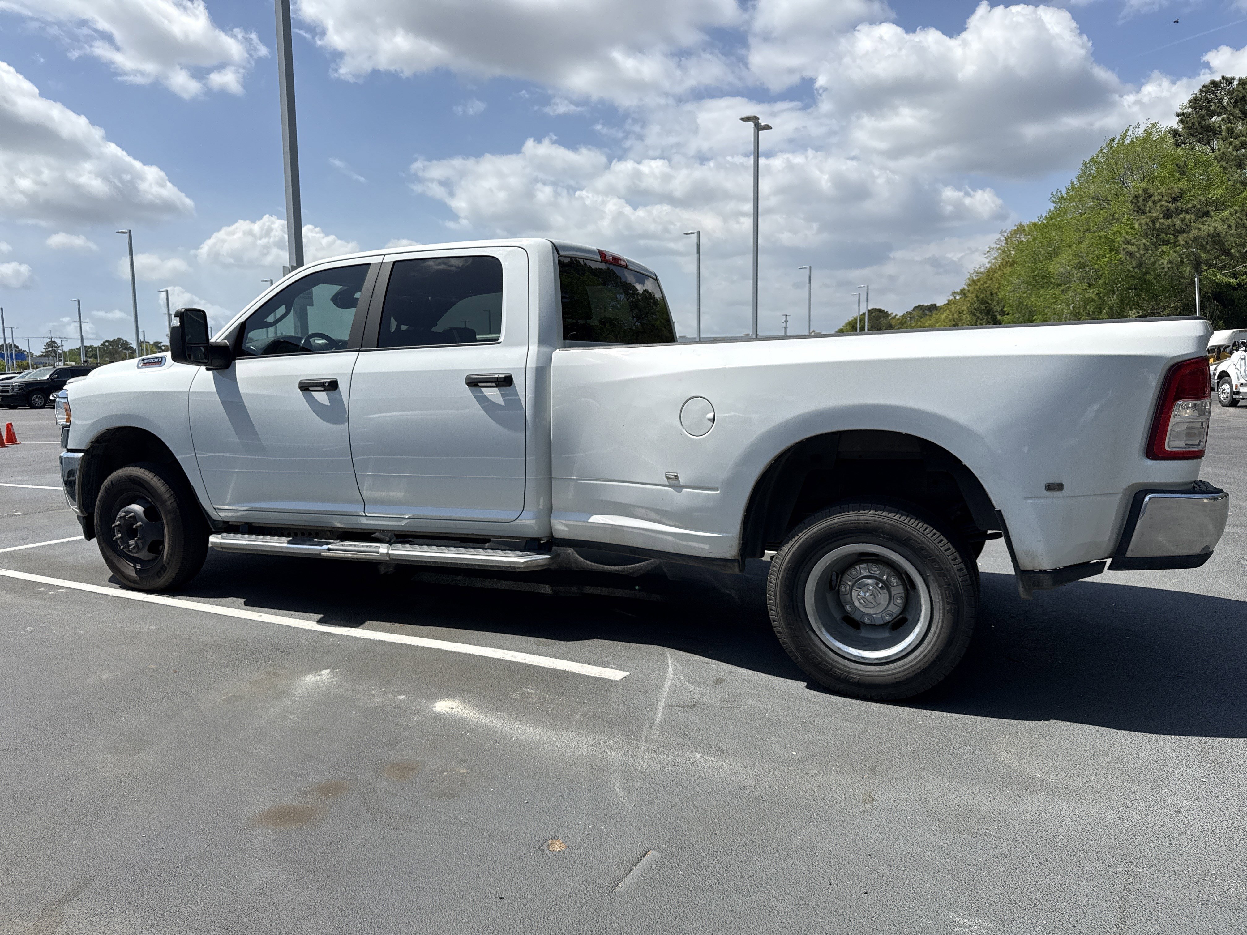 Used 2023 RAM 3500 Big Horn w/ Level 1 Equipment Group image 7