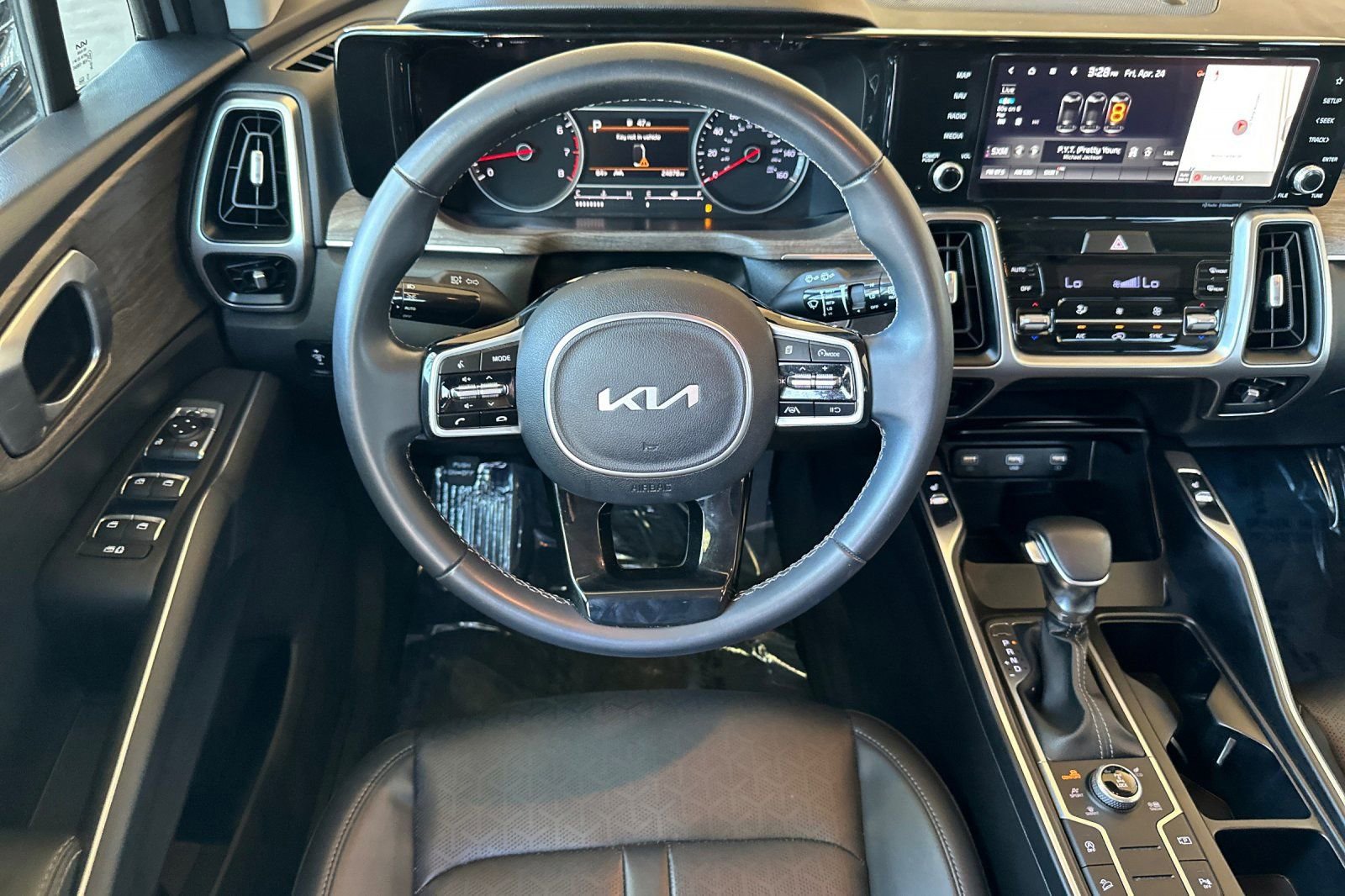 Used 2022 Kia Sorento S AWD/4WD image 15