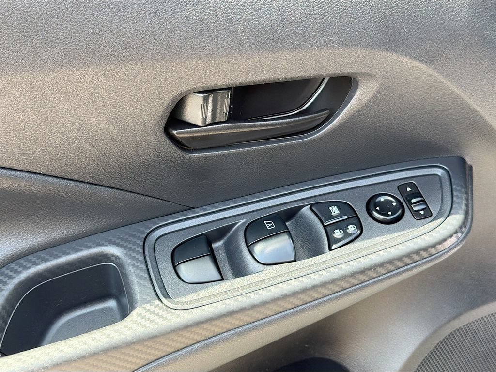 Used 2020 Nissan Versa S FWD image 18