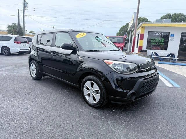 Used 2014 Kia Soul FWD image 3