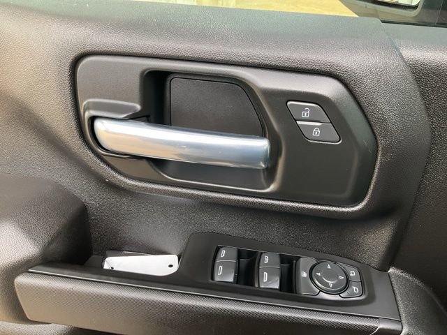Used 2025 Chevrolet Silverado 2500 Custom w/ Z71 Off-Road Package image 5