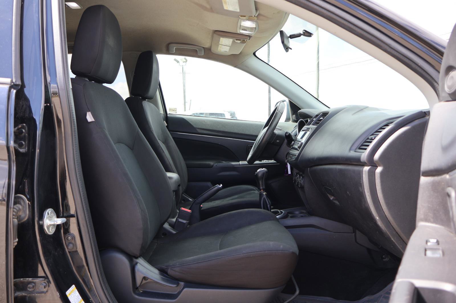 Used 2015 Mitsubishi Outlander Sport ES image 32