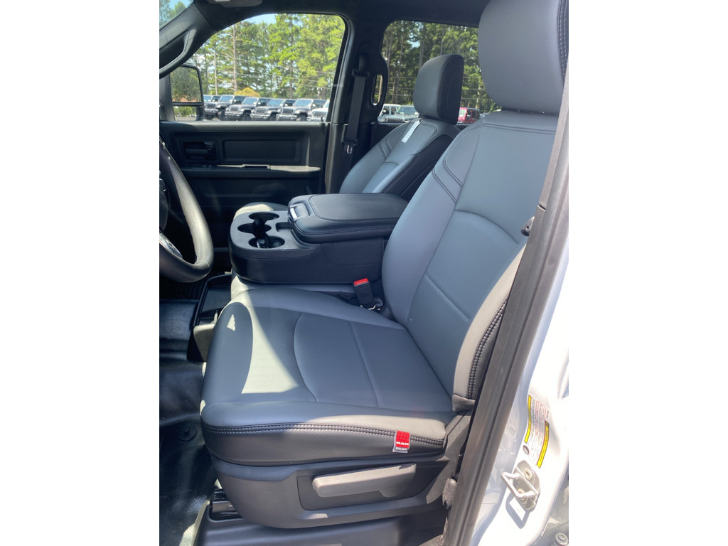 New 2026 RAM 2500 Tradesman AWD/4WD image 18