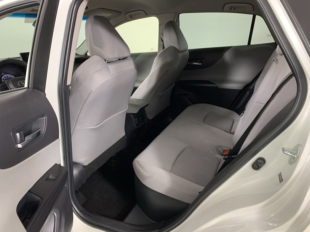 Used 2021 Toyota Venza LE image 27