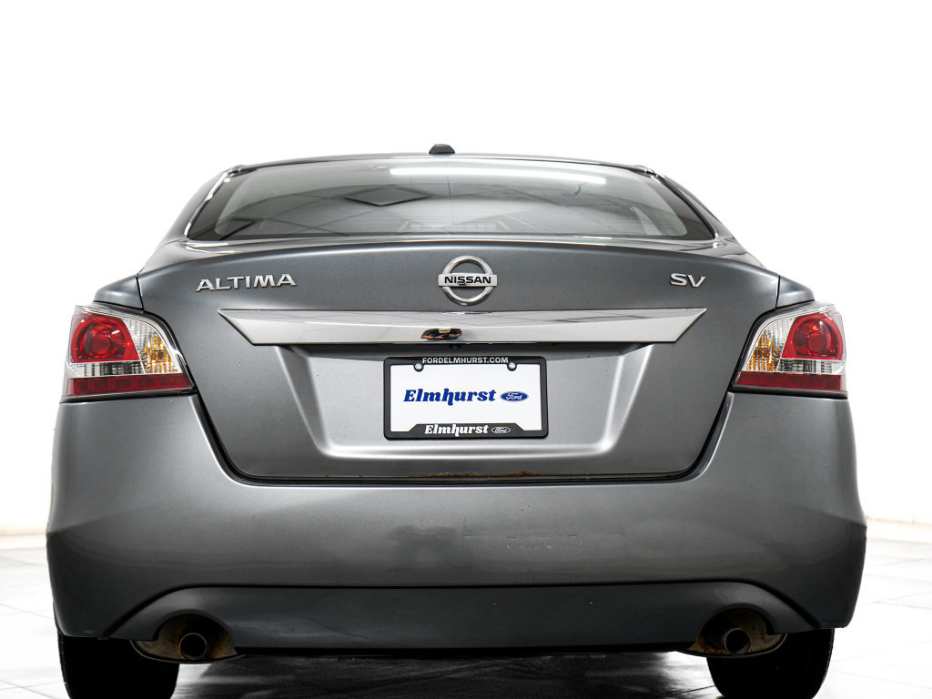Used 2015 Nissan Altima 2.5 SV FWD image 6