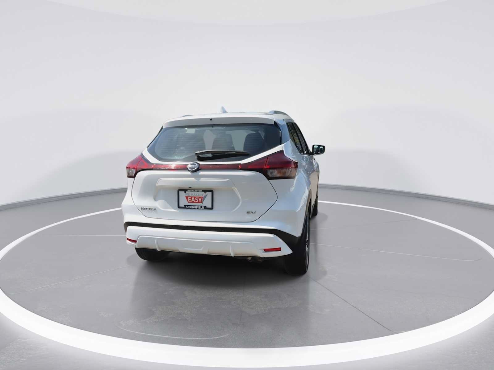 Used 2021 Nissan Kicks SV FWD image 7