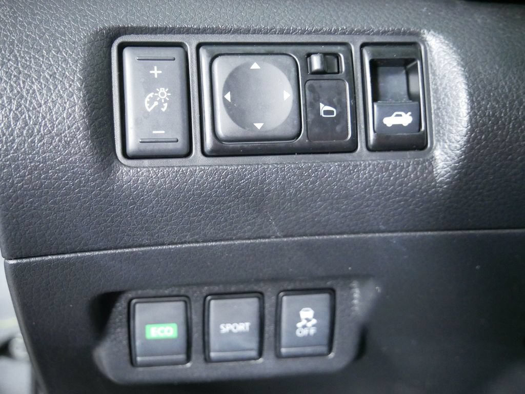 Used 2018 Nissan Sentra SV FWD image 22